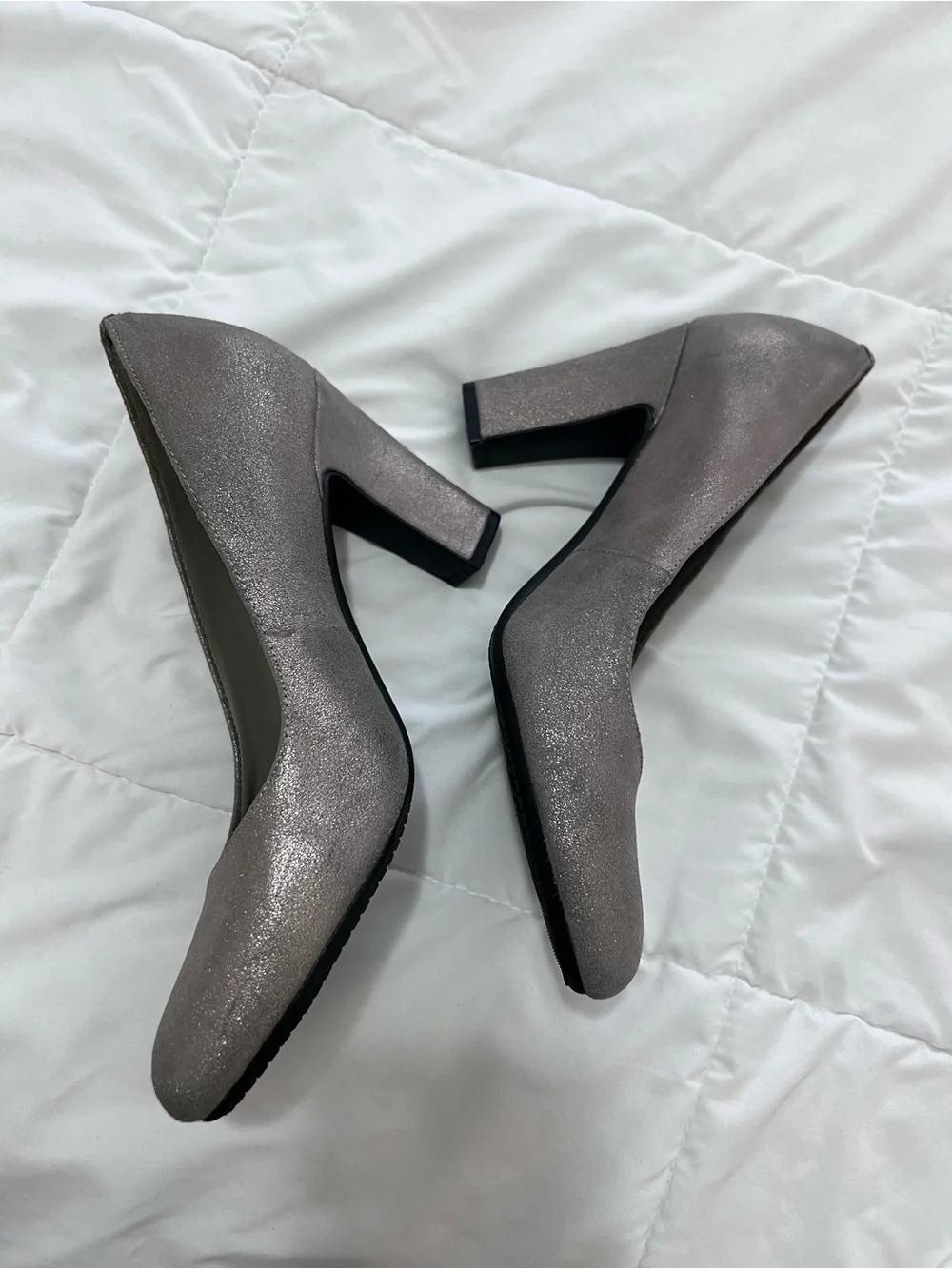 AEROSOLES elegant pewter